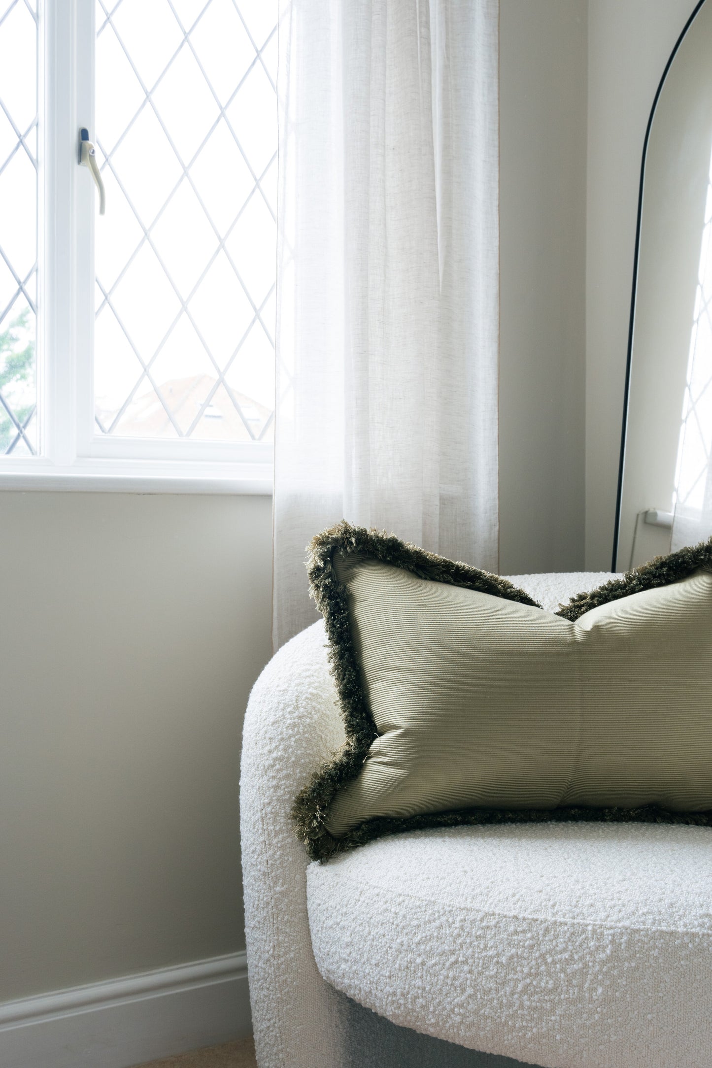 The Tie Dye Effect, Oblong