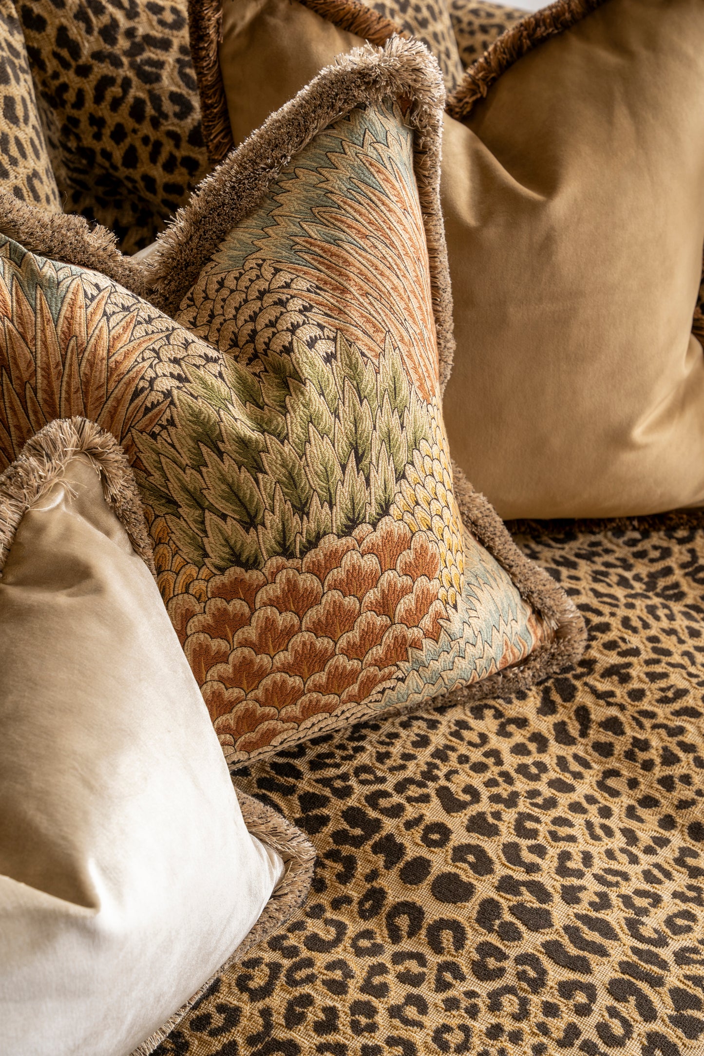 The Clowance Oblong - Brown